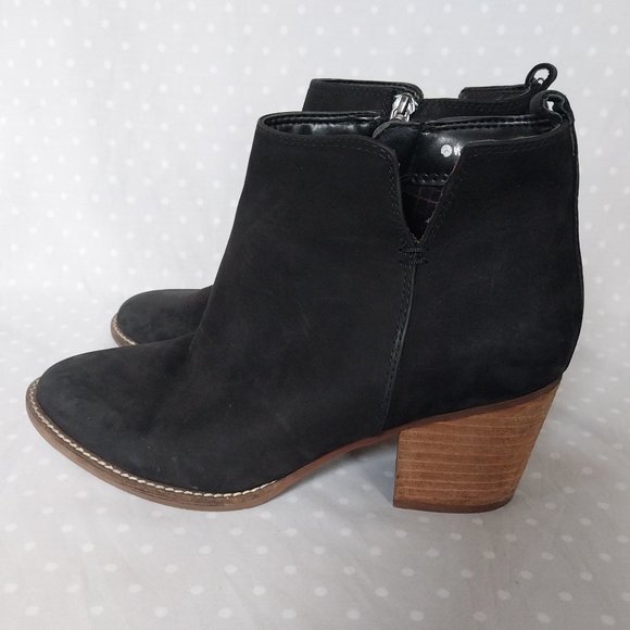 Blondo Norma Black Suede Waterproof Block Heel Ankle Bootie w/Side Zip Closure - Picture 2 of 11